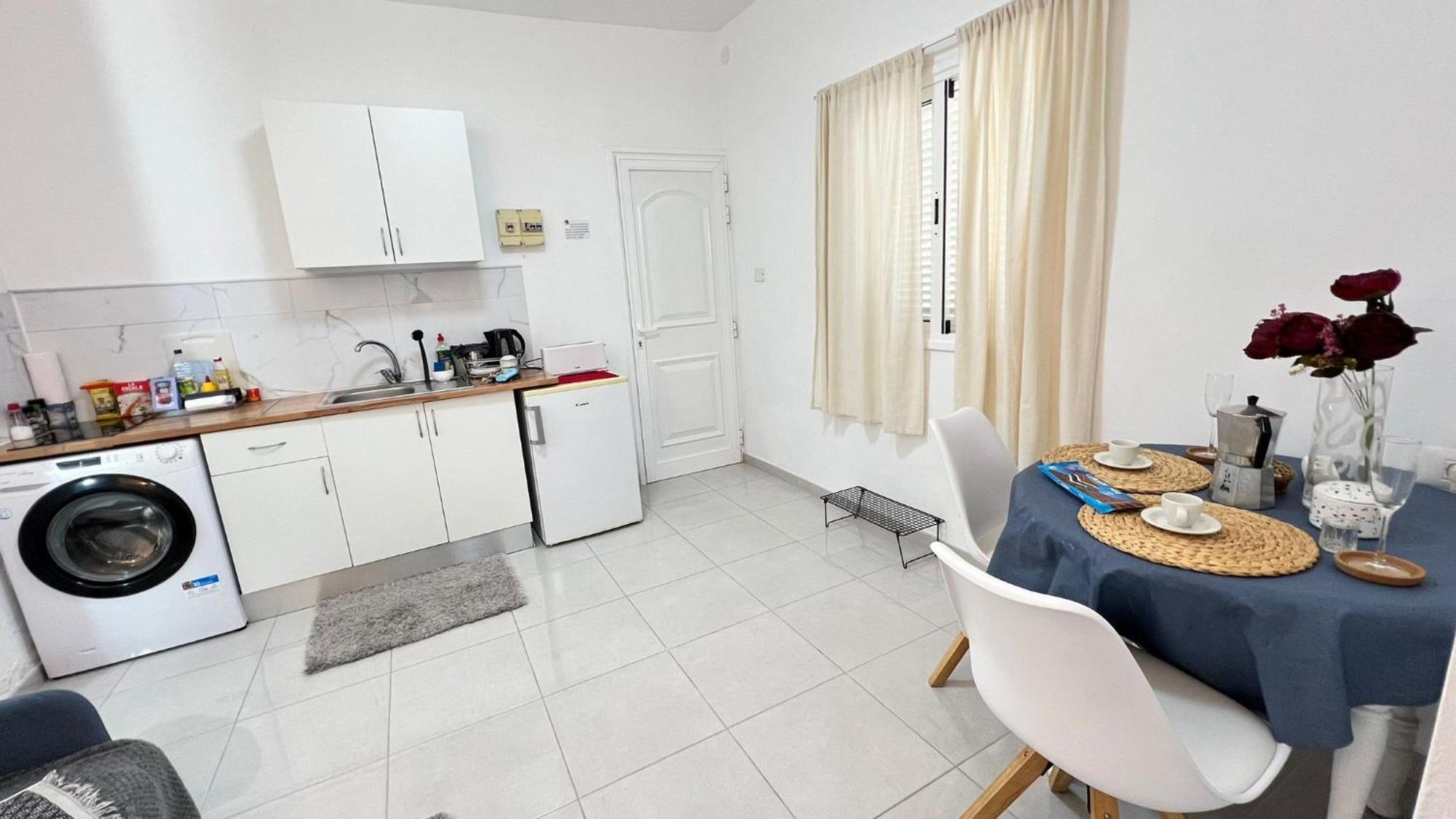 Alcamar Comfortable Apartment In The Center Of Alcala Exterior photo